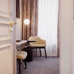 Xo 4* Paris