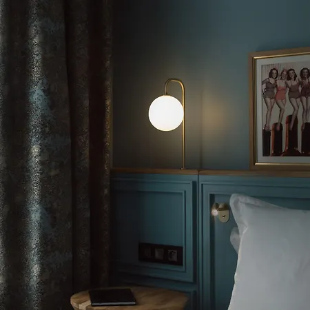 Xo Hotel 4*